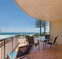 Coolum Baywatch Resort - New Castle Holiday