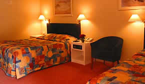 All Seasons Central Court Motel - New Castle Holiday 1