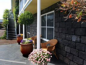 Central Motel Port Fairy - New Castle Holiday 2