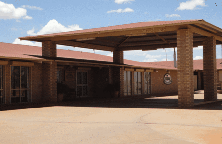 The Lodge Motel - New Castle Holiday