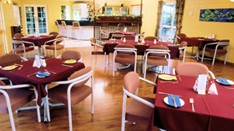 Colonial Rose Motel - New Castle Holiday 3