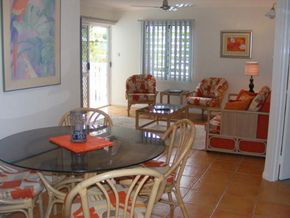 Port Douglas Outrigger Apartments - New Castle Holiday 2