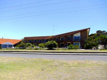 Comfort Inn Wisteria Lodge - New Castle Holiday 0