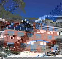 Viking Alpine Lodge - New Castle Holiday