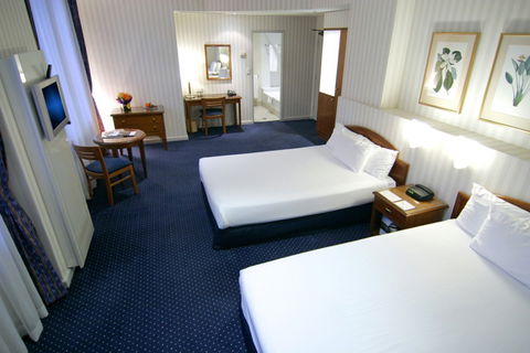 The Menzies Sydney - New Castle Holiday 4