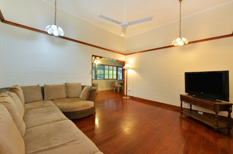 Lilybank - New Castle Holiday 2