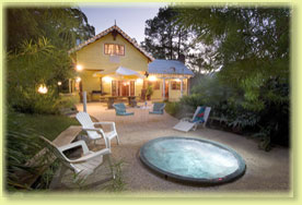 Jacaranda Cottage - New Castle Holiday 0