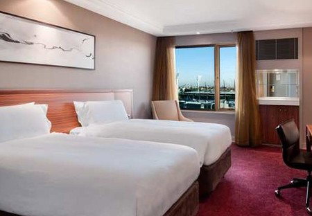 Hilton On The Park Melbourne - New Castle Holiday 2