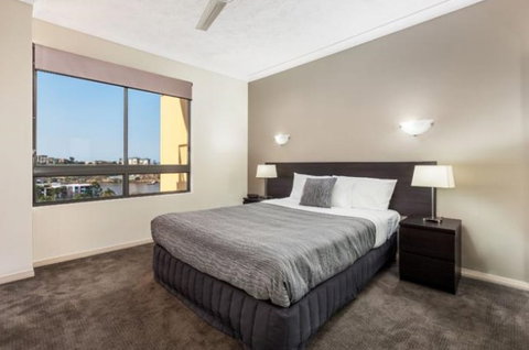 Bridgewater Apartments - New Castle Holiday 3