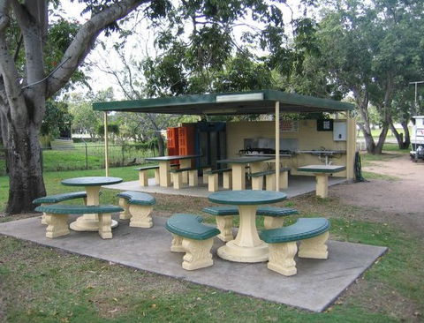 Burdekin Cascades Caravan Park - New Castle Holiday 4