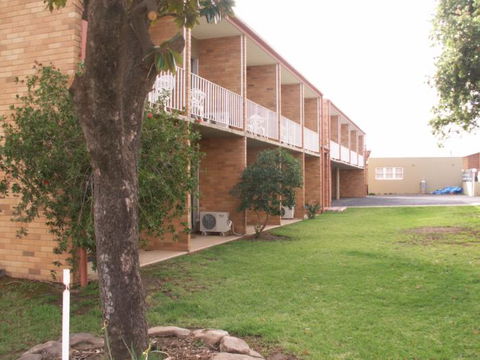 Court Street Motel - New Castle Holiday 6