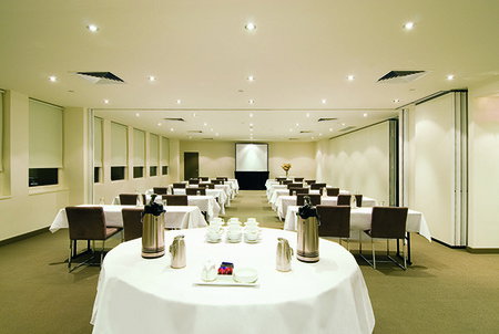 Oaks On Collins - New Castle Holiday 2