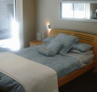 New York on King - New Castle Holiday