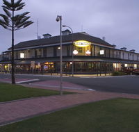 Grand Tasman Hotel - New Castle Holiday