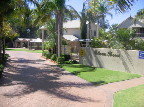 Pelican Shore Villas - New Castle Holiday 0