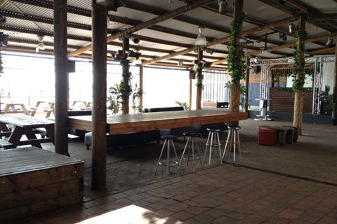 Beachcomber Hotel - New Castle Holiday 3