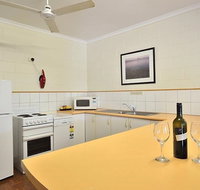 St Andrews Serviced Apartments - New Castle Holiday