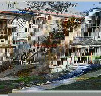 The Bardon Centre - New Castle Holiday