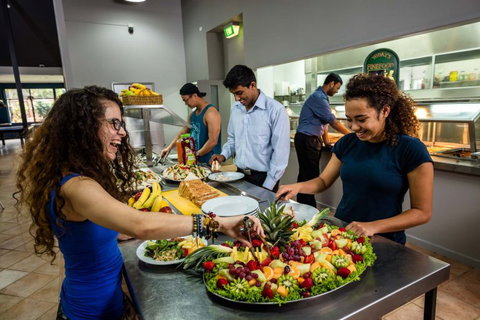 Cairns Student Lodge - New Castle Holiday 5