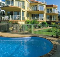 A Baywatch Apartments - New Castle Holiday