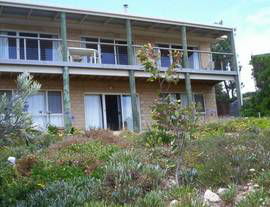 The Dog And Cockle Beach House - New Castle Holiday 0