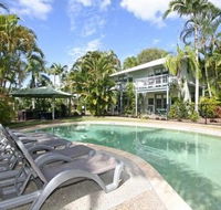 Coral Beach Noosa Resort - New Castle Holiday