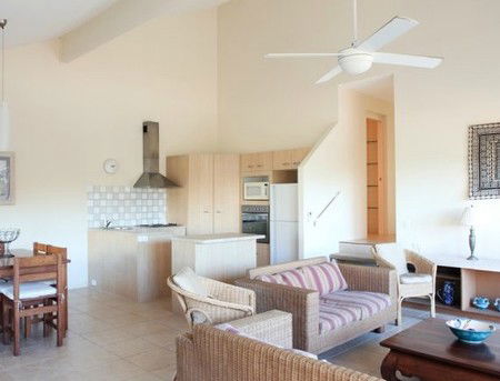 Peregian Court Resort - New Castle Holiday 1