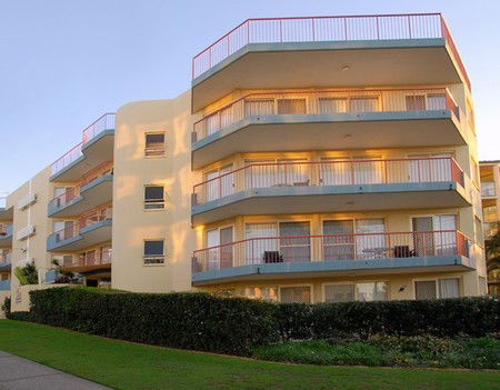 Kings Way Apartments - New Castle Holiday 4