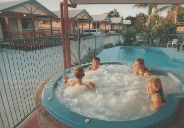 Dolphin Sands Holiday Cabins - New Castle Holiday