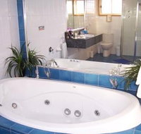 Bateau Bay Beachfront Luxury Accomodation - New Castle Holiday