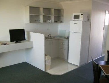 Reef Adventureland Motor Inn - New Castle Holiday 1