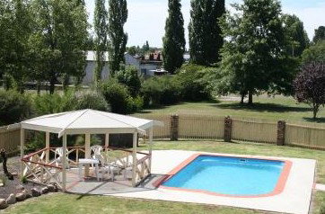 Rest Point Motel - New Castle Holiday 3