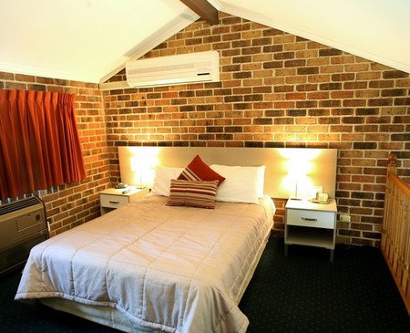 Beenleigh Yatala Motor Inn - New Castle Holiday 1