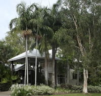 Port Douglas Retreat - New Castle Holiday