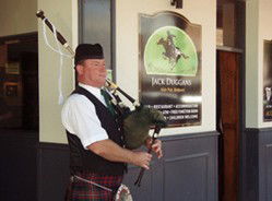 Jack Duggans Irish Pub - New Castle Holiday 1