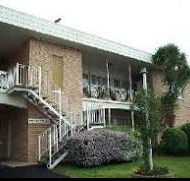 Country Lodge Motor Inn - New Castle Holiday