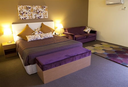 Chipping Norton NSW New Castle Holiday