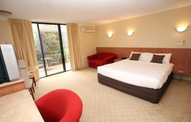 Best Western Chaffey International Motor Inn - New Castle Holiday 1