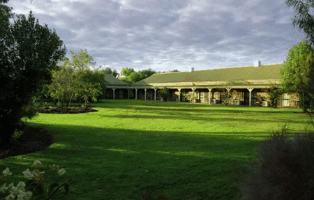Quality Inn Overlander Homestead - New Castle Holiday