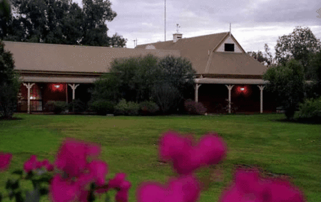 Quality Inn Overlander Homestead - New Castle Holiday 1