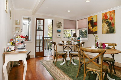 Fern Cottage Bed And Breakfast - New Castle Holiday 1