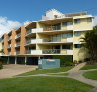Kings Bay Apartments - New Castle Holiday