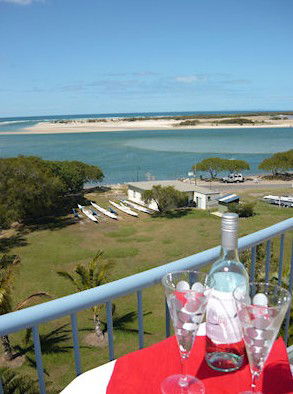 Sails Resort On Golden Beach - New Castle Holiday 1