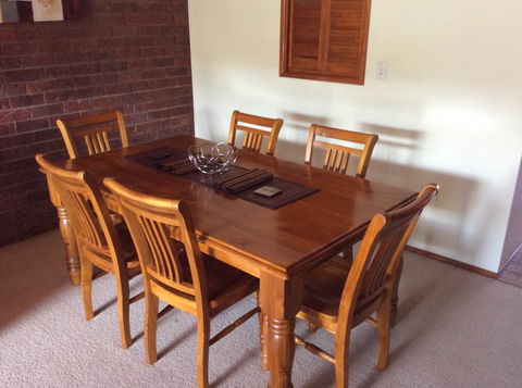 Cleveland Visitor Villas Motel & Shailer Park Garden Villas - New Castle Holiday 1