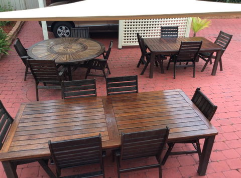 Cleveland Visitor Villas Motel & Shailer Park Garden Villas - New Castle Holiday 7