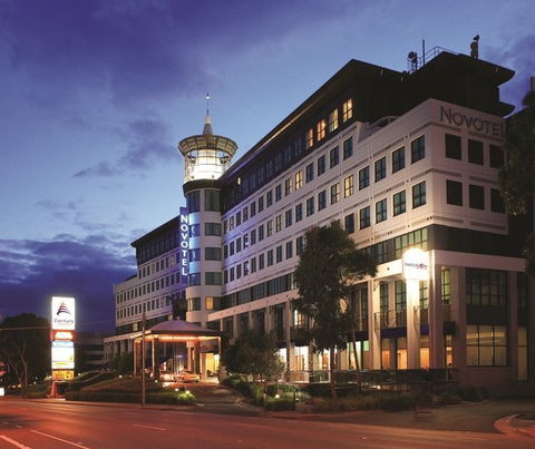 Novotel Melbourne Glen Waverley - New Castle Holiday 0