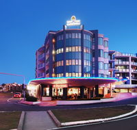 Grand Palais Beachside Resort - New Castle Holiday