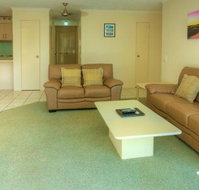 The Bay Apartments - New Castle Holiday