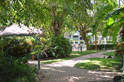 Cairns Beach Resort - New Castle Holiday 0