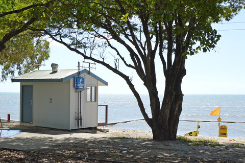 Cairns Beach Resort - New Castle Holiday 3